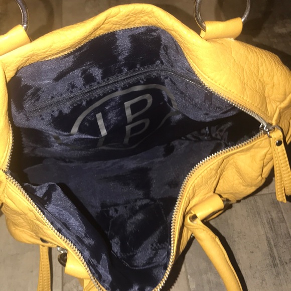 Yellow LP purse - Picture 3 of 3